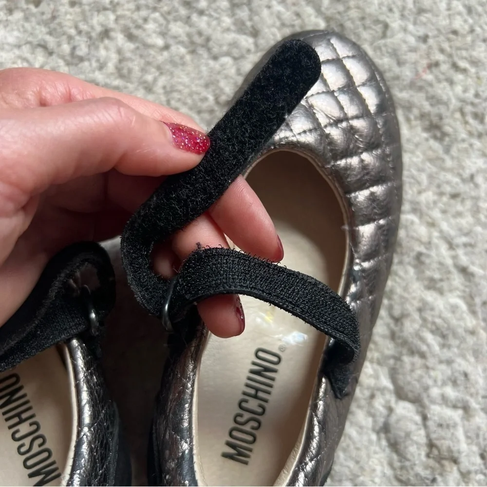 Moschino: Kid's Trending Fashion Quilted Metallic Black Leather Mary Janes Sz 28